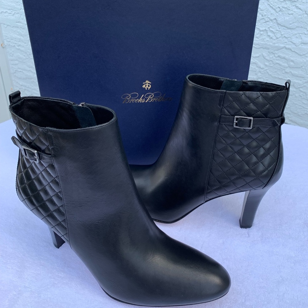 Brooks Brothers Quilted Calfskin Heeled Booties (Size 9)
